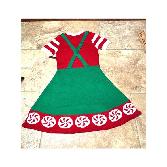 NWT Santa's Sweets Helper Apron Knit Dress Size M (7-9) Candy Cane Buttons - Picture 5 of 7